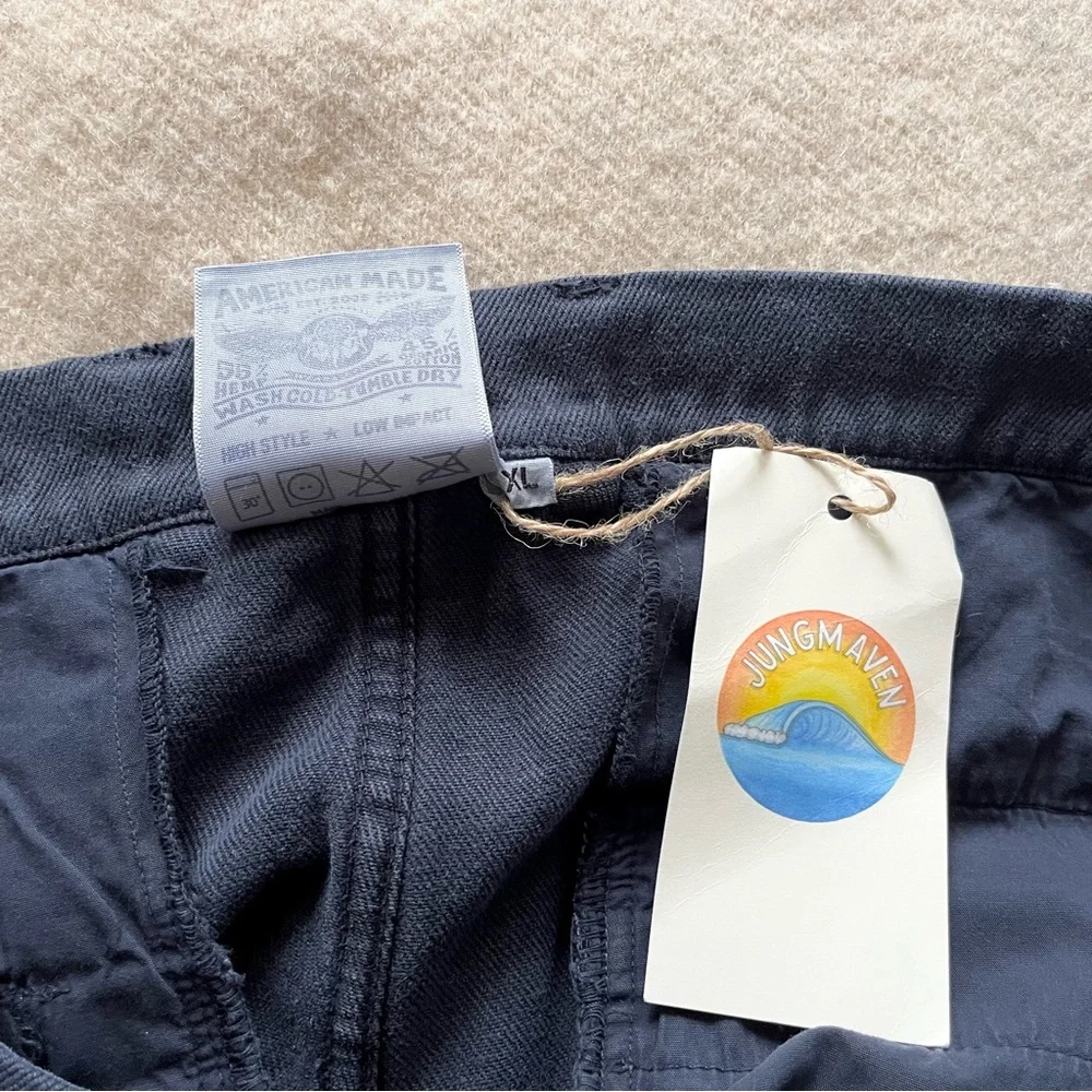 NWT Jungmaven Gaviota shorts (navy)